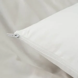 Zipper Close On Pillow Protector