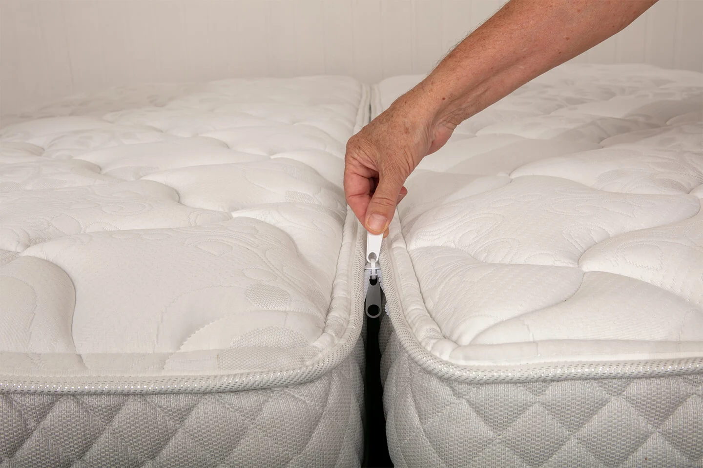 King Zippered Mattress Protector